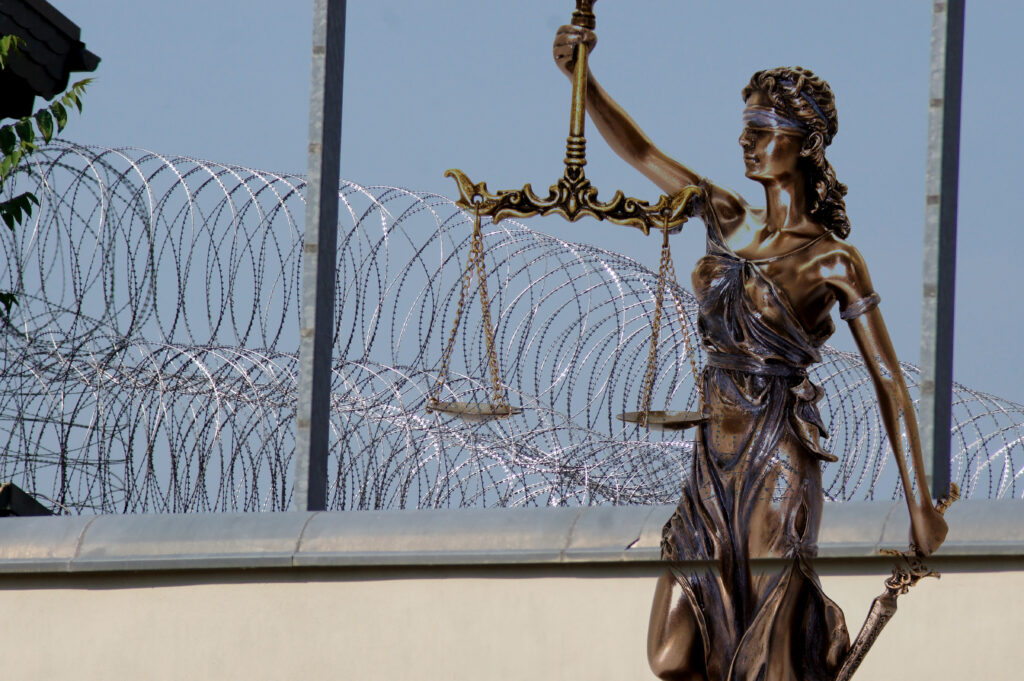 O princípio da individualização da pena na execução penal brasileira: fundamentos, crise e reconfiguração contemporânea